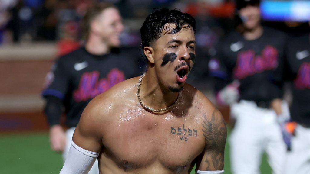 Watch: Stroll-off house run offers Mets eighth straight win Watch: Stroll-off house run offers Mets eighth straight win