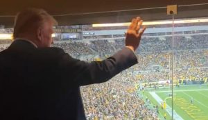 Complete Pittsburgh Stadium Breaks Into Thunderous Chants of “USA! USA! USA!” as Trump Arrives (VIDEO) | The Gateway Pundit