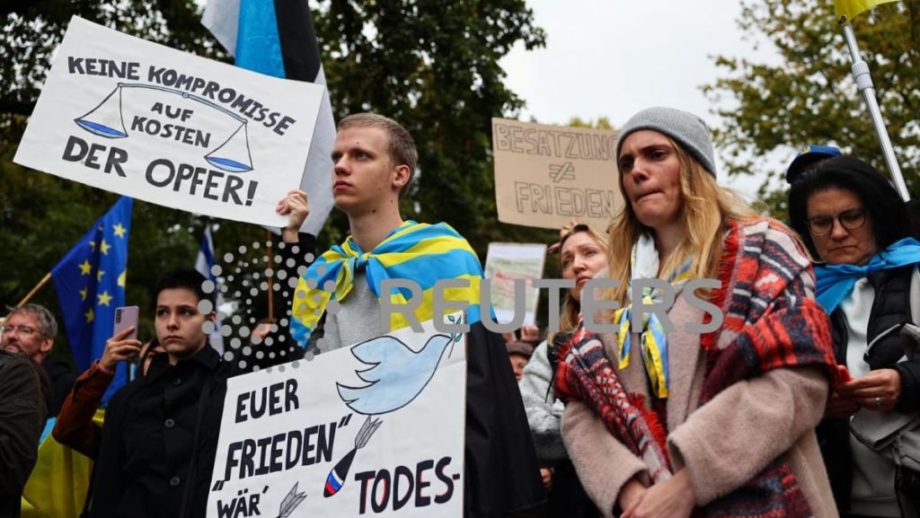 Hundreds in Berlin name for finish to Ukraine conflict assist