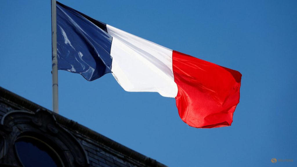 France’s absent public employees face advantages minimize in financial savings blitz