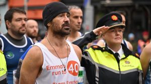 Colin Farrell Finishes Dublin Marathon For Charity Debra Eire
