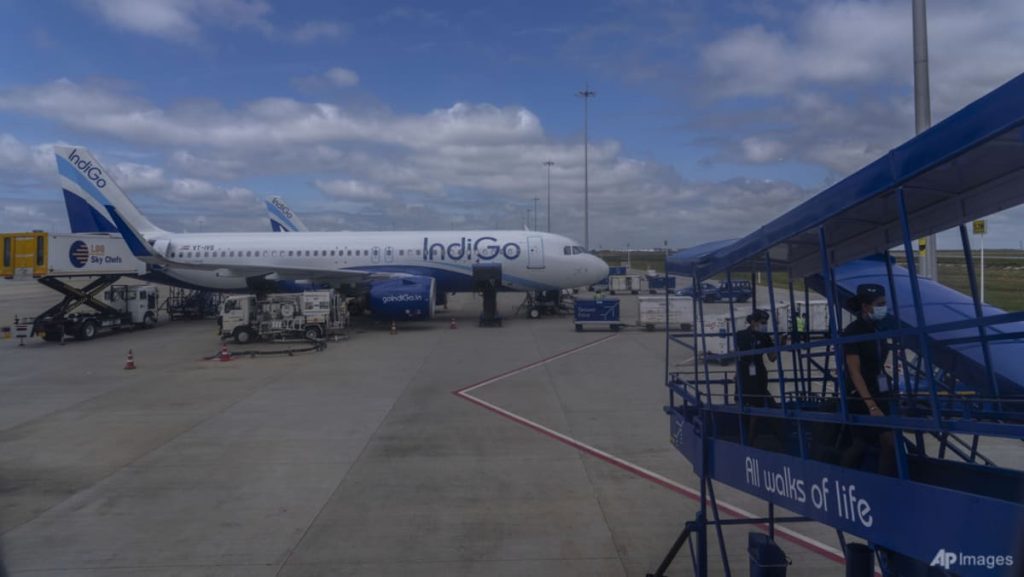 Teen detained by Mumbai police over bomb threats to India airways 