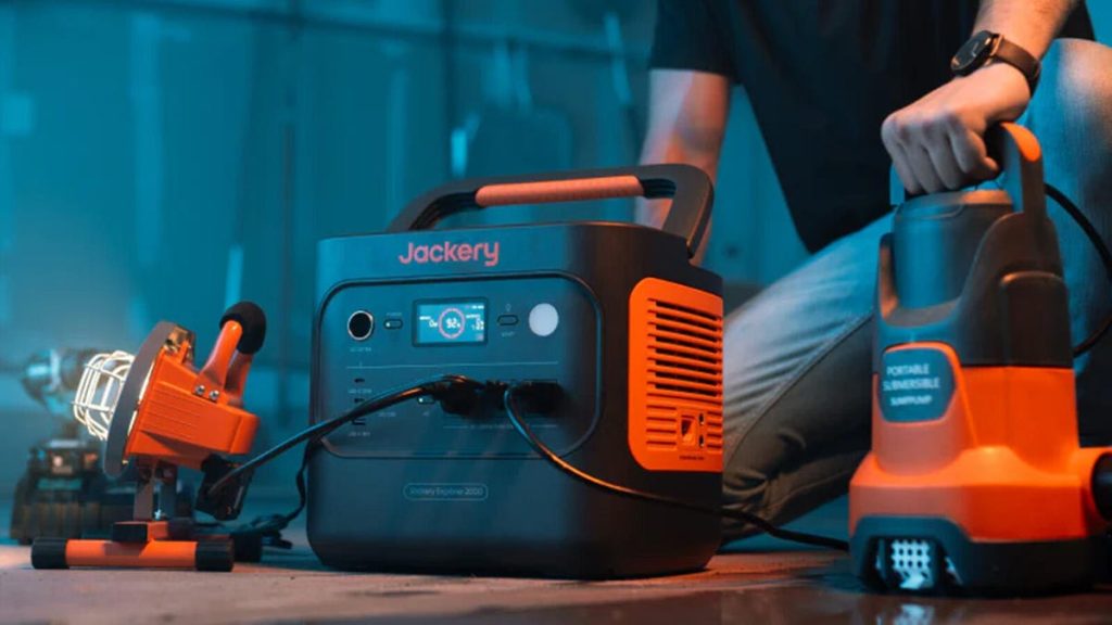 Sale ends tonight! Jackery’s up to date photo voltaic generator boasts higher battery and large worth minimize