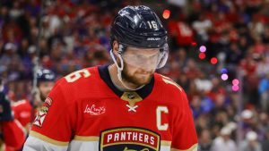 Panthers captain week-to-week with lower-body damage