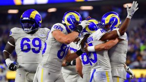 Returning WRs star in Rams’ victory, Vikings carried out in by errors