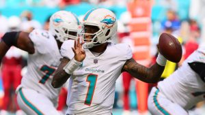 Watch: Tua Tagovailoa throws first TD since coming back from concussion