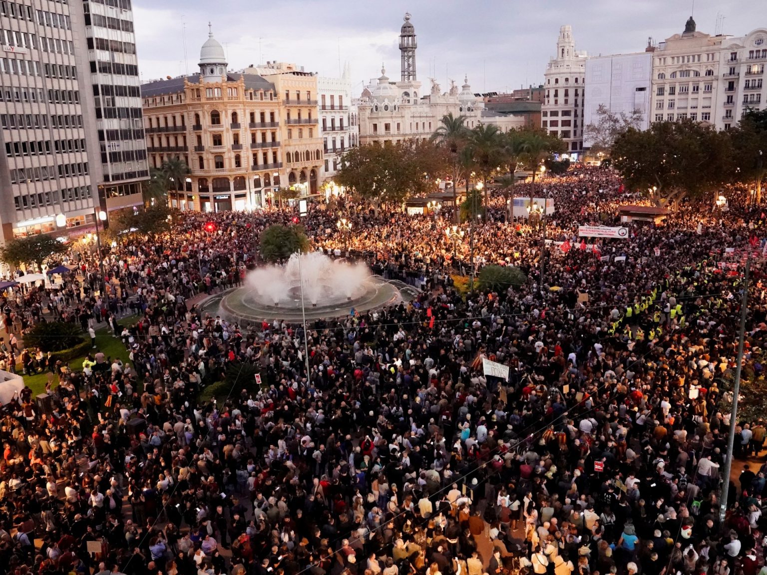 Hundreds protest in Spain’s Valencia over dealing with of lethal floods | Floods Information Hundreds protest in Spain’s Valencia over dealing with of lethal floods | Floods Information