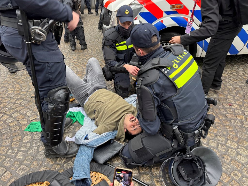 In Amsterdam, clashes set off a divisive blame recreation as outdated wounds reopen | Israel-Palestine battle Information