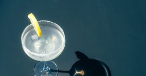 The 6 Greatest Apps to Discover Bars and Eating places Whereas Touring