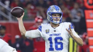 Lions rally to beat Texans regardless of Jared Goff’s 5 picks