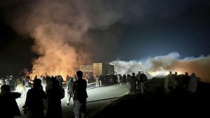 Dozens injured, one killed as police conflict with Imran Khan’s supporters close to Islamabadl