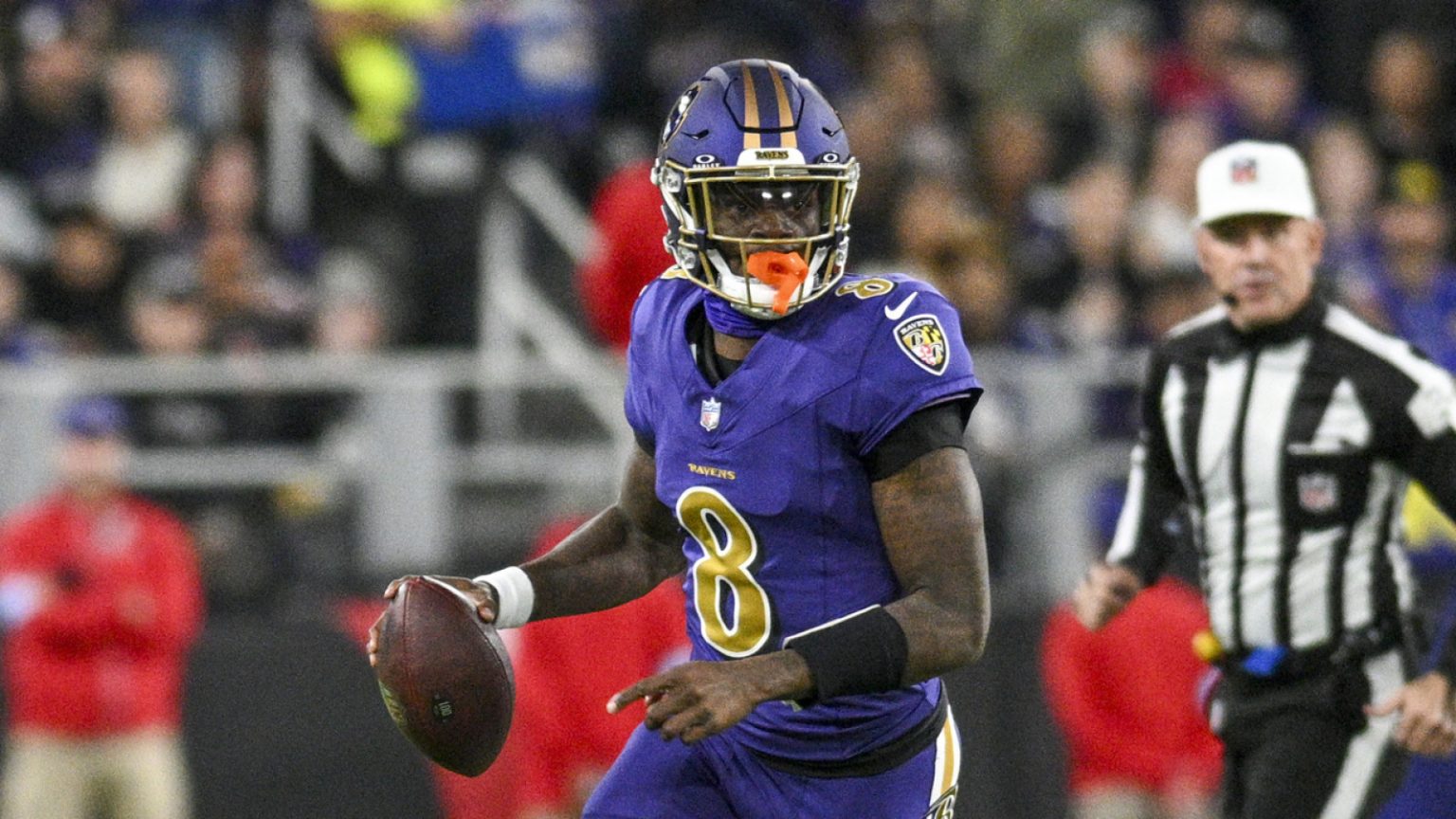 Watch: Unimaginable Lamar Jackson scramble helps arrange TD