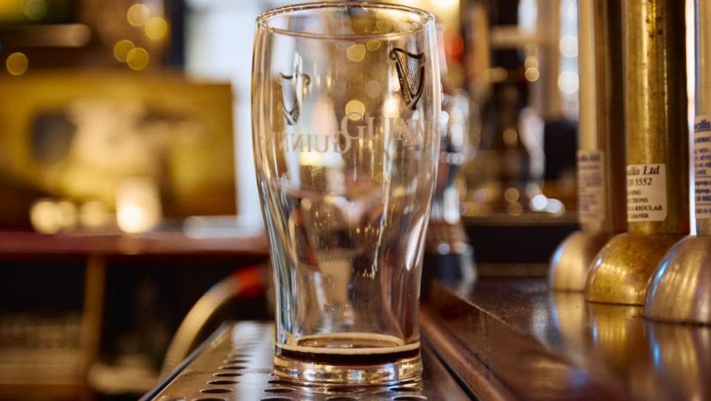 Black day? Guinness runs dry in UK pubs amid on-line craze Black day? Guinness runs dry in UK pubs amid on-line craze