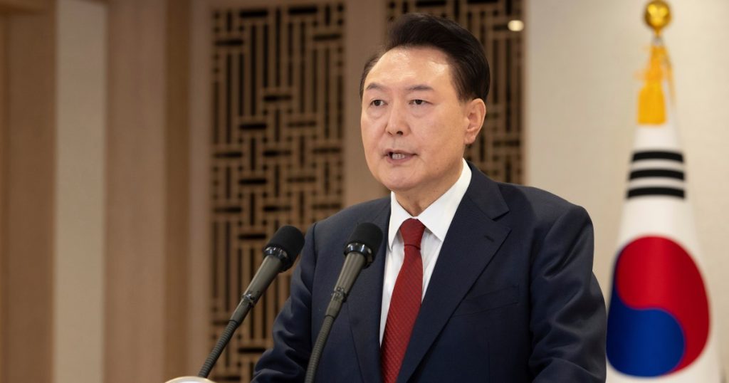 South Korea authorities search arrest of Yoon over martial legislation declaration | Politics Information South Korea authorities search arrest of Yoon over martial legislation declaration | Politics Information