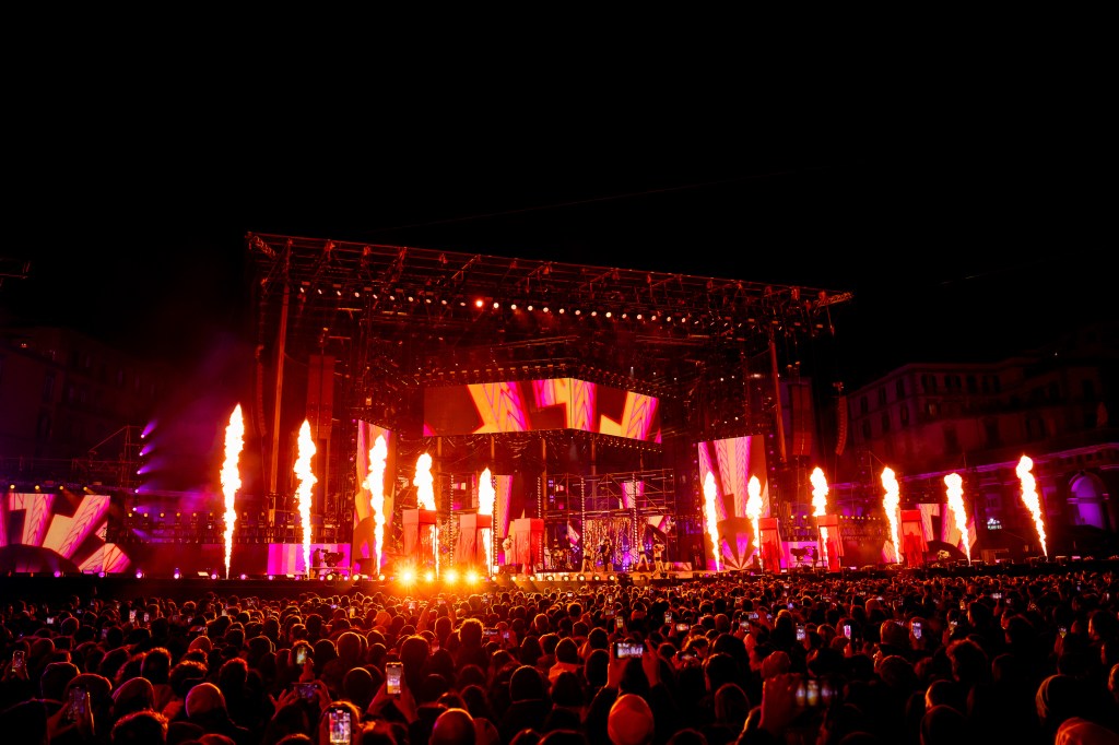 Sky Italia Commits To ‘The X Issue’ After Outside Last With Robbie Sky Italia Commits To ‘The X Issue’ After Outside Last With Robbie