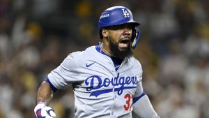 Dodgers conform to three-year take care of World Collection standout