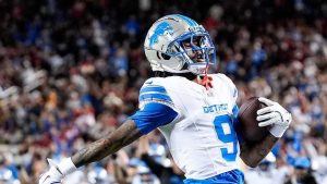 Lions hold their foot on the fuel in high-scoring win over 49ers