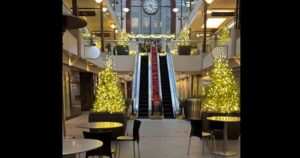 San Francisco’s Crime Drawback Has Turned a Buying Mall Fantastically Embellished for Christmas Right into a Ghost City (VIDEO) | The Gateway Pundit