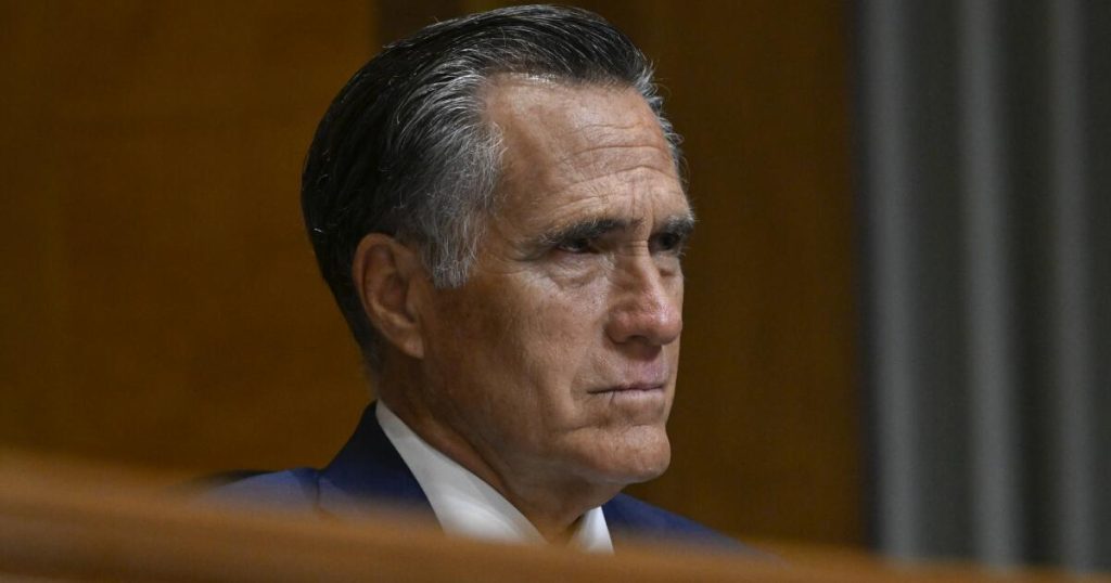 Opinion: Romney’s exit marks an finish to the bipartisanship Washington wants