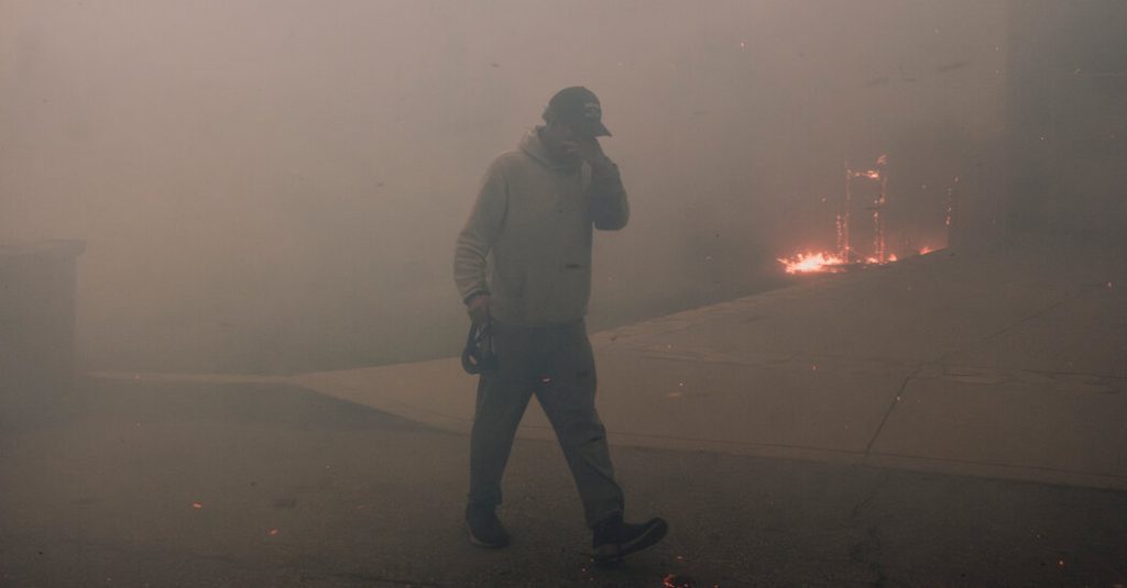 Far From the Fires, the Lethal Dangers of Smoke Are Intensifying Far From the Fires, the Lethal Dangers of Smoke Are Intensifying