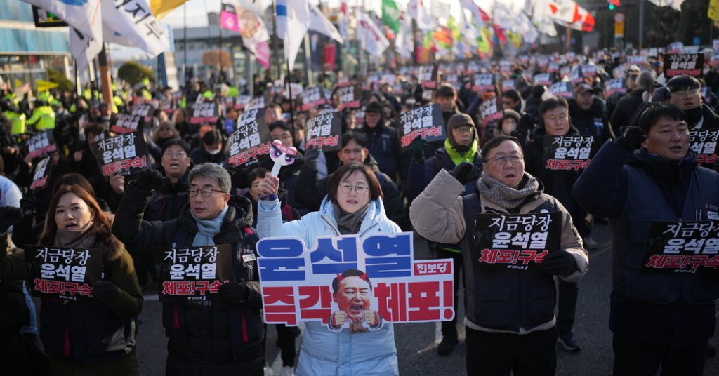 South Korea Fails to Detain Impeached President in Standoff at His Dwelling South Korea Fails to Detain Impeached President in Standoff at His Dwelling