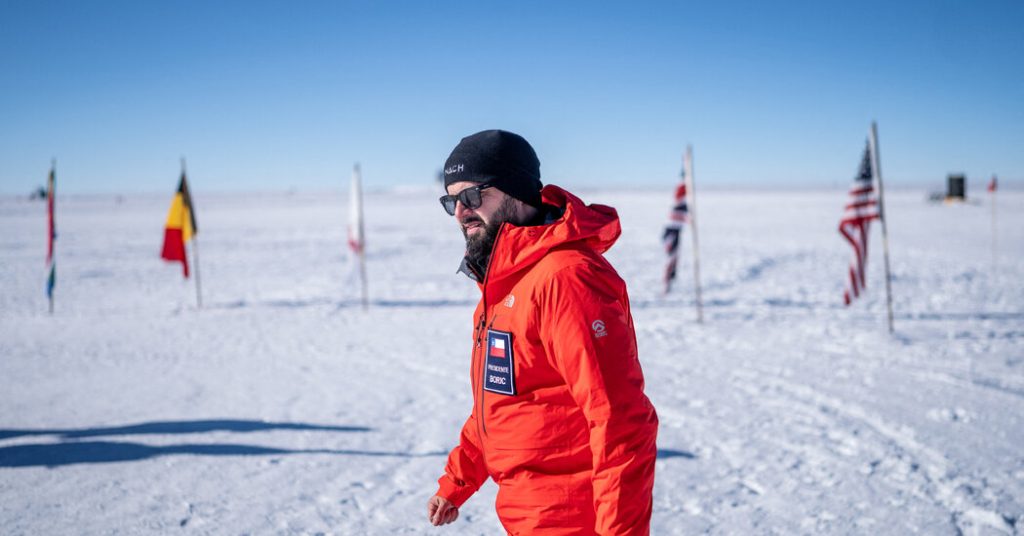 A Frigid First: Chile’s President Visits Antarctica to Bolster Claims A Frigid First: Chile’s President Visits Antarctica to Bolster Claims