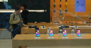 Apple Plans to Disable A.I. Summaries of Information Notifications