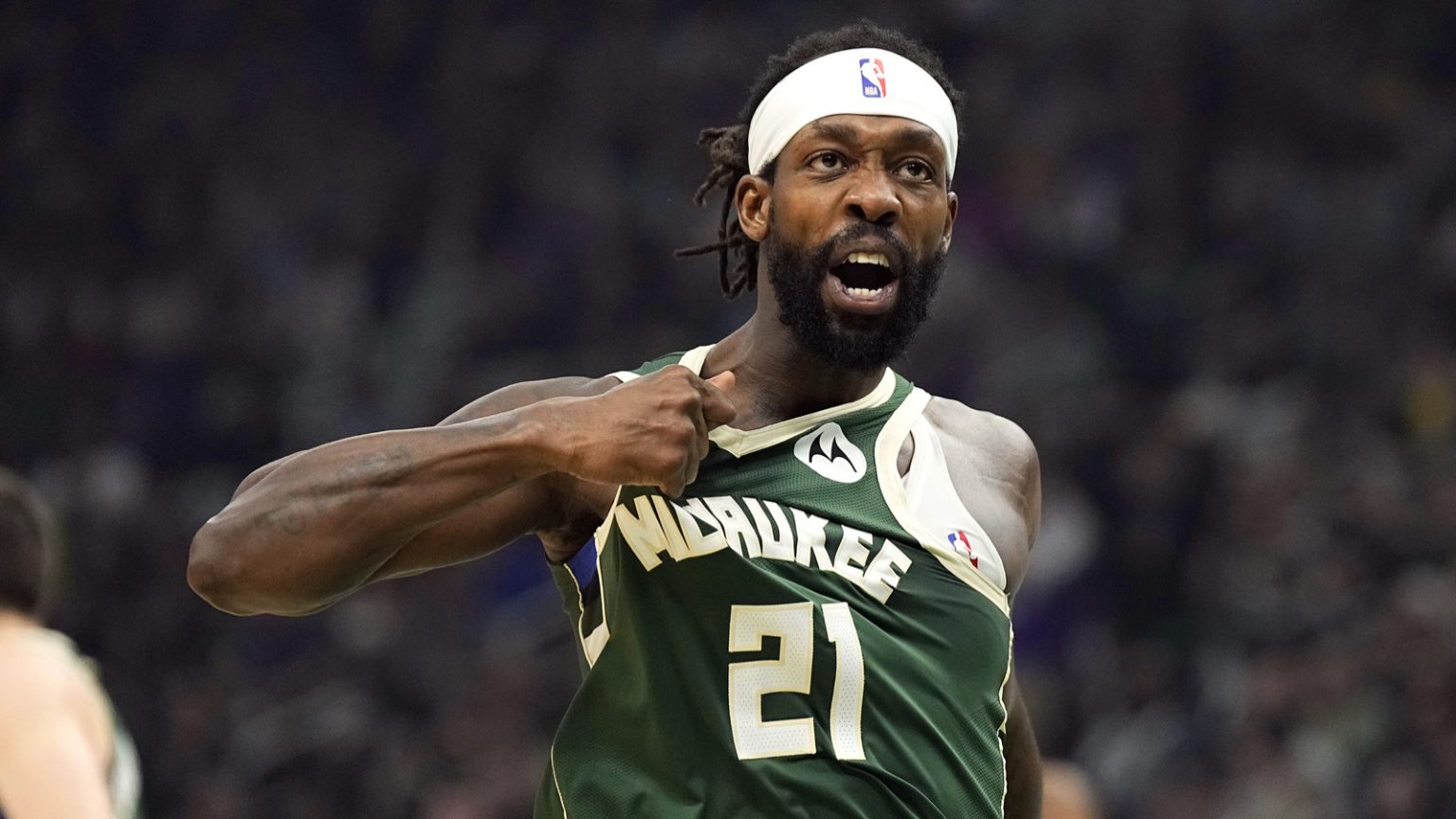 Patrick Beverley takes huge shot at Lakers followers Patrick Beverley takes huge shot at Lakers followers