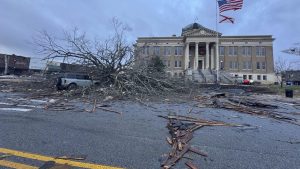 Large winter storm to clobber US from Plains to East Coast