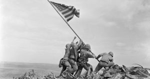 The Battle of Iwo Jima: A Photograph Historical past