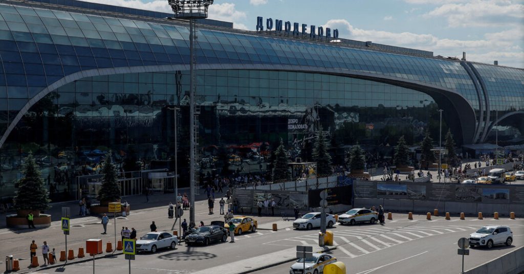 Emboldened Kremlin Steps Up Efforts to Seize Companies in Russia
