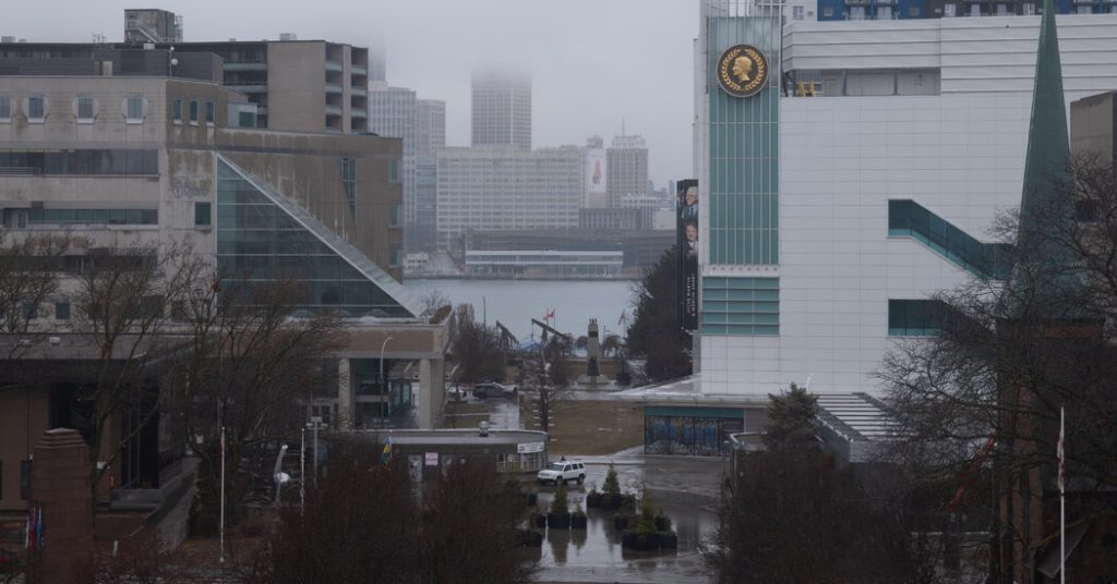 Throughout Border From Detroit, Bafflement and Anger Over U.S. Tariffs