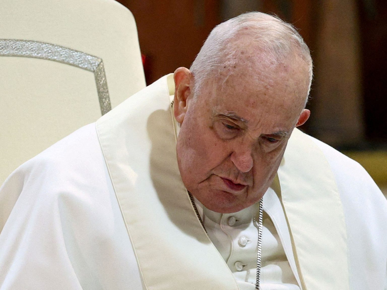 Pope Francis has pneumonia in each lungs, Vatican says | Faith Information Pope Francis has pneumonia in each lungs, Vatican says | Faith Information