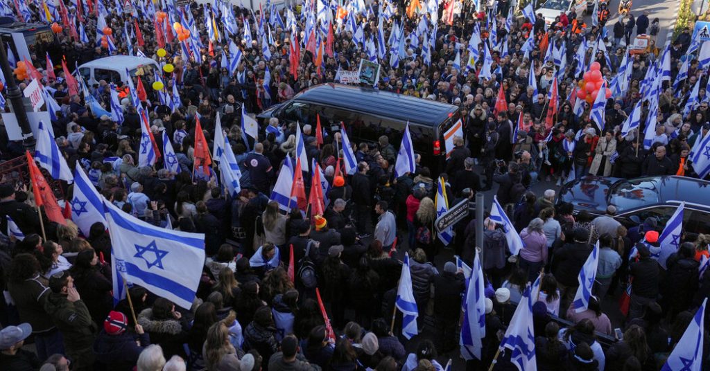 At Funeral for Shiri Bibas and Youngsters, an Israeli Outpouring of Grief