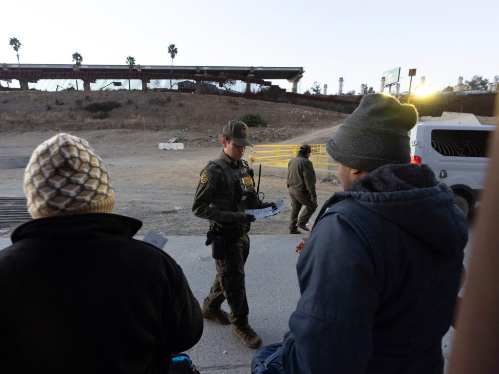 ‘We is not going to stand idly’: Rights teams file swimsuit towards Trump asylum ban | Donald Trump Information ‘We is not going to stand idly’: Rights teams file swimsuit towards Trump asylum ban | Donald Trump Information