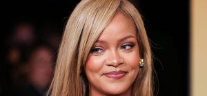 Followers React After Rihanna’s Viral Second With Insensitive Reporter