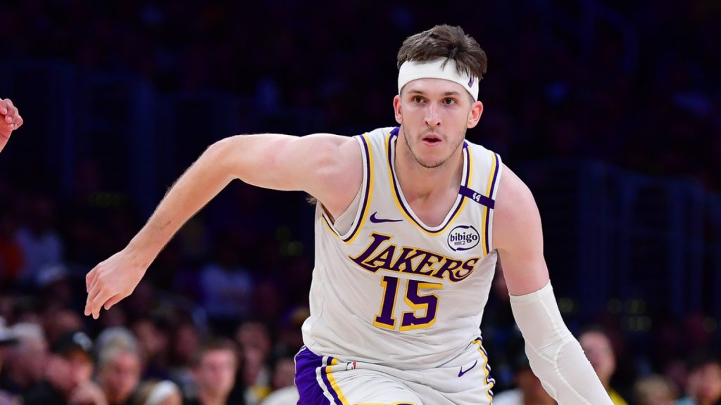 Austin Reaves carries shorthanded Lakers previous Pacers
