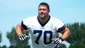 Cowboys star plans to retire, leaving one other gap on offense
