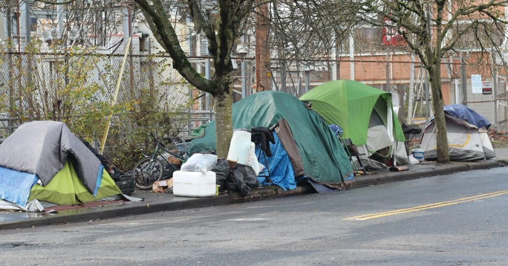 California Metropolis Addresses Homeless Concern by Passing Sweeping Ban on Tenting on Public Property | The Gateway Pundit