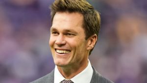 Tom Brady Tremendous Bowl Saying Debut Options Kevin Hart Crack, Referee Critique