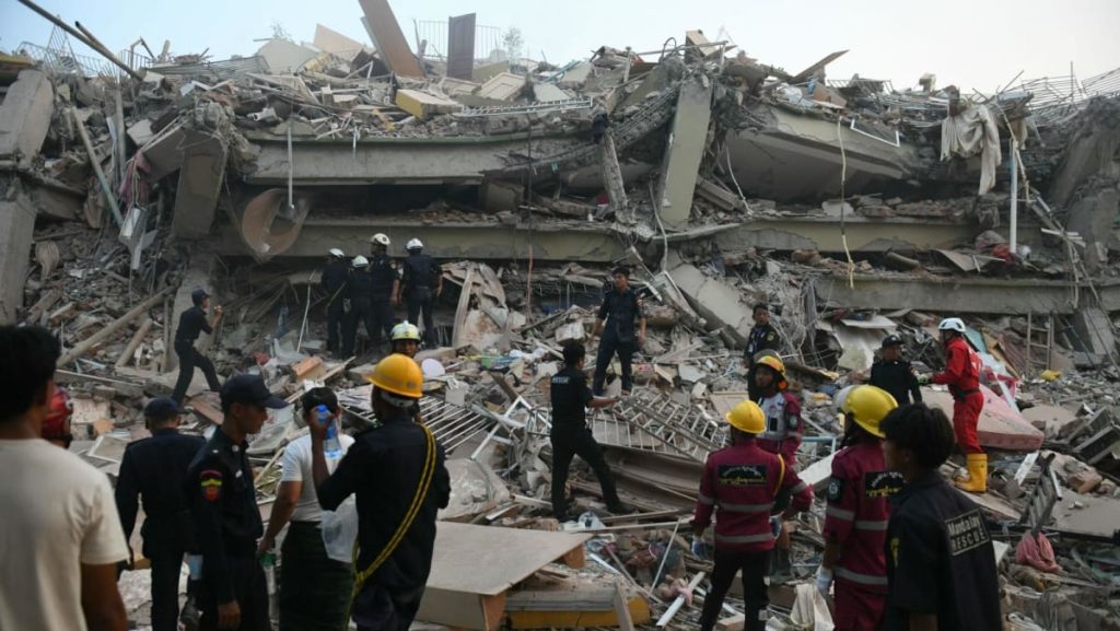 Aftershocks rattle Mandalay as rescuers seek for survivors in Myanmar quake