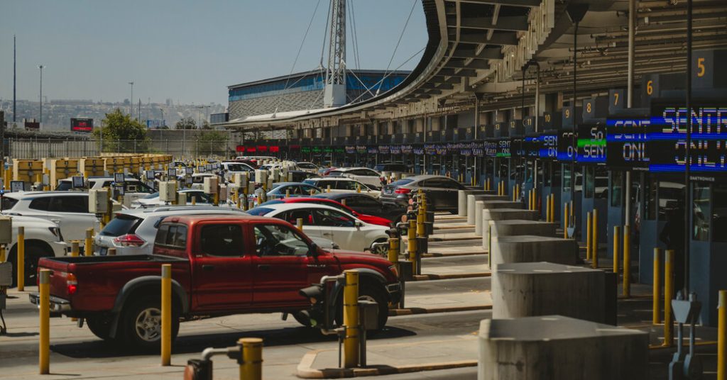 German Vacationers Detained for Weeks, Then Deported From U.S.