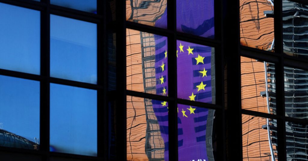 Risking Trump’s Ire, E.U. Accuses Apple and Google of Unfair Practices