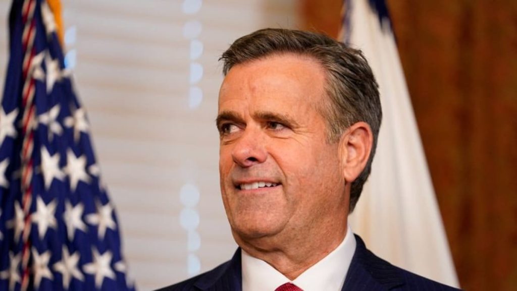 US pauses intelligence sharing with Ukraine US pauses intelligence sharing with Ukraine