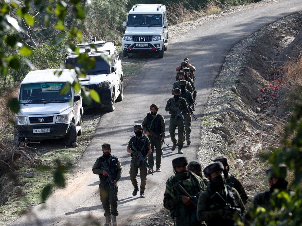 4 policemen, two suspected rebels killed in India-administered Kashmir | Information