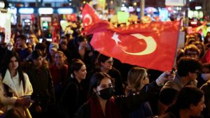 Türkiye detains lawyer for opposition chief Imamoglu amid protest crackdown