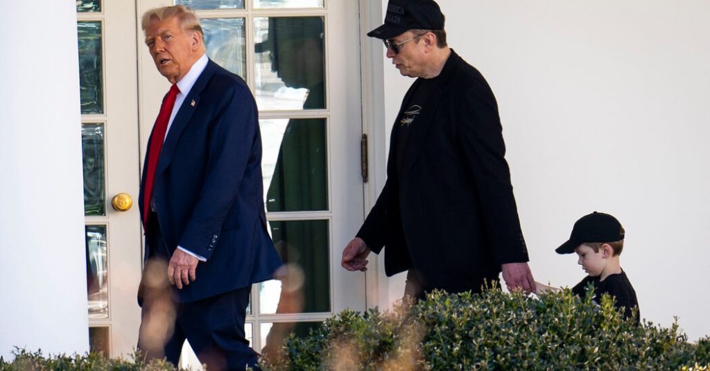 Musk Set to Get Entry to High-Secret U.S. Plan for Potential Conflict With China