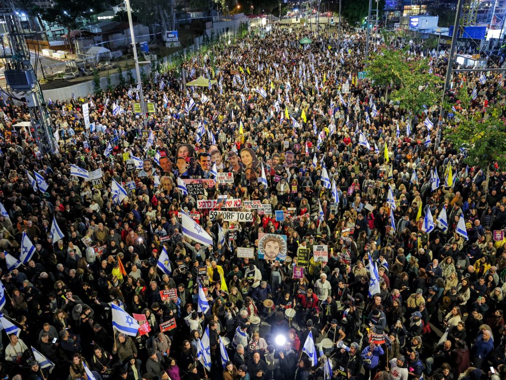 Hundreds of Israelis protest Shin Guess chief’s dismissal, for captives | Israel-Palestine battle Information