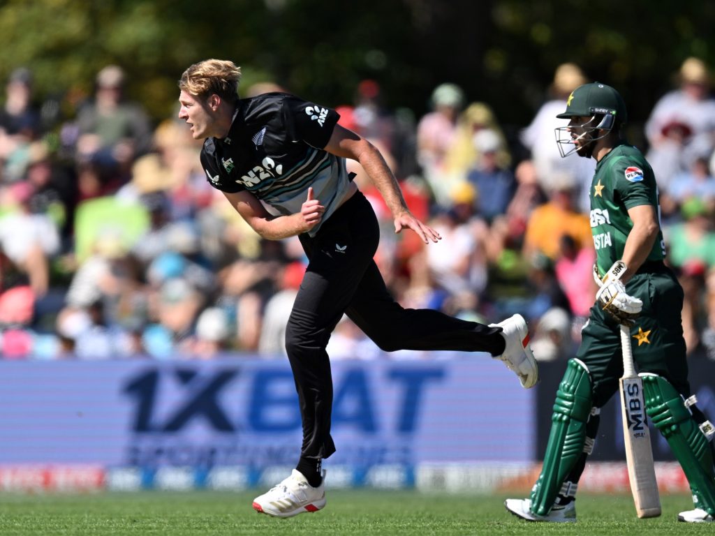 Pakistan vs New Zealand: Vacationers lose first T20I regardless of Shah heroics | Cricket Information