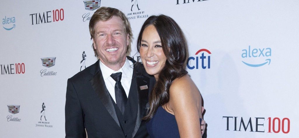 Chip Gaines’ Curler Coaster Meltdown, Joanna Shares Hilarious Disney Images